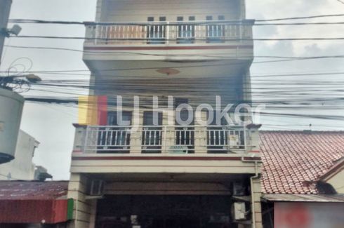 Komersial dijual dengan 7 kamar tidur di Cempaka Putih Barat, Jakarta