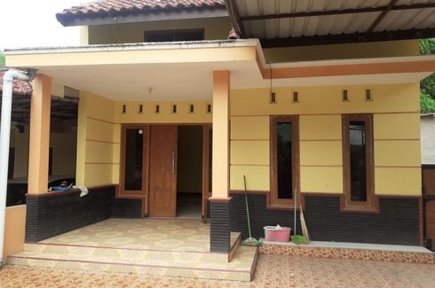 Rumah disewa dengan 3 kamar tidur di Margomulyo, Yogyakarta