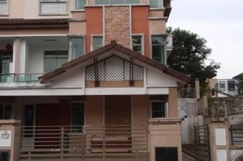 6 Bedroom House for sale in Sekudai, Johor