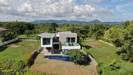 5 Bedroom Villa for Sale or Rent in Talat Yai, Phuket