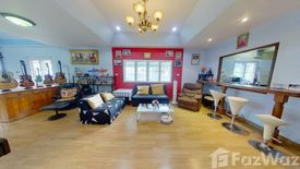 3 Bedroom House for sale in Nong Pa Khrang, Chiang Mai