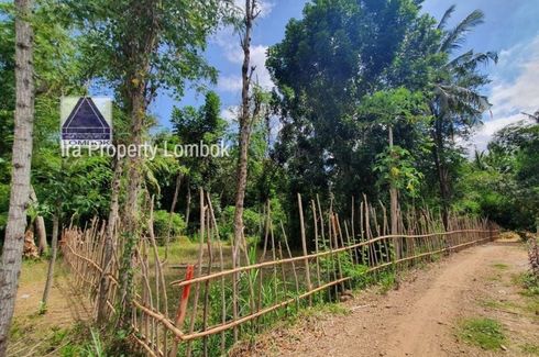 Tanah dijual dengan  di Aik Berik, Nusa Tenggara Barat