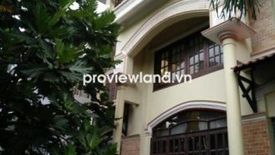 Cho thuê villa 4 phòng ngủ tại Phường 13, Quận Tân Bình, Hồ Chí Minh