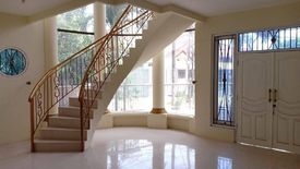 Villa disewa dengan 3 kamar tidur di Kalijudan, Jawa Timur