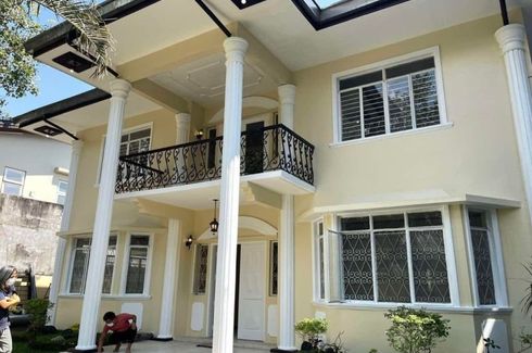 5 Bedroom House for rent in Bel-Air, Metro Manila near MRT-3 Buendia