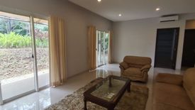 Townhouse dijual atau disewa dengan 4 kamar tidur di Lebak Bulus, Jakarta