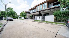 5 Bedroom House for sale in Burasiri Pattanakarn, Prawet, Bangkok