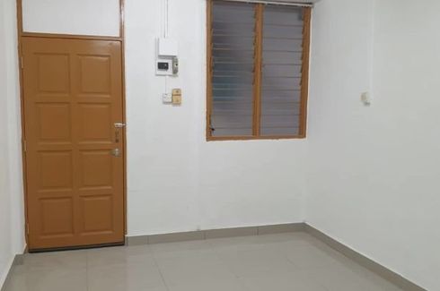 2 Bedroom Apartment for rent in Bukit Pantai, Kuala Lumpur