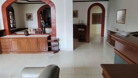 Rumah dijual dengan 4 kamar tidur di Cigugur Girang, Jawa Barat