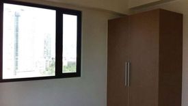 2 Bedroom Condo for rent in Urdaneta, Metro Manila near MRT-3 Ayala