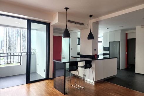 3 Bedroom Condo for sale in Modern Town,  near BTS Thong Lo