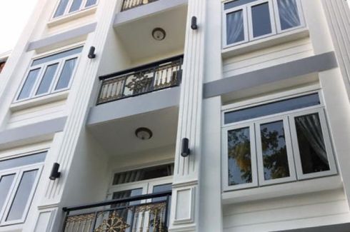 Townhouse for sale in Phuong 15, Ho Chi Minh