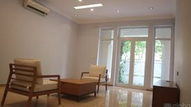 Cho thuê căn hộ chung cư 4 phòng ngủ tại Phú Thượng, Quận Tây Hồ, Hà Nội