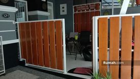 Rumah dijual dengan 2 kamar tidur di Babakan Madang, Jawa Barat