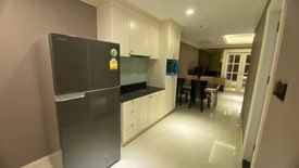 1 Bedroom Condo for rent in Nusa State Tower Condominium, Silom, Bangkok near BTS Surasak