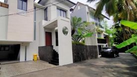 Townhouse disewa dengan 3 kamar tidur di Cilandak Timur, Jakarta