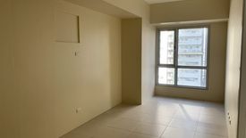 1 Bedroom Condo for sale in Urdaneta, Metro Manila near MRT-3 Ayala