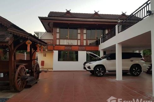 6 Bedroom House for rent in Pa Daet, Chiang Mai