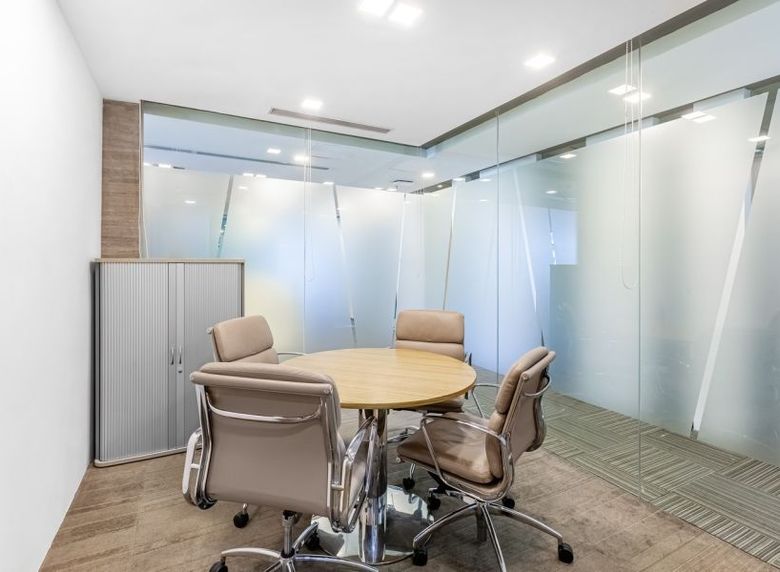 Find office space in Regus Ly Thai To for 4 persons with everything taken  care of ? Office for rent in Ha Noi | Dot Property