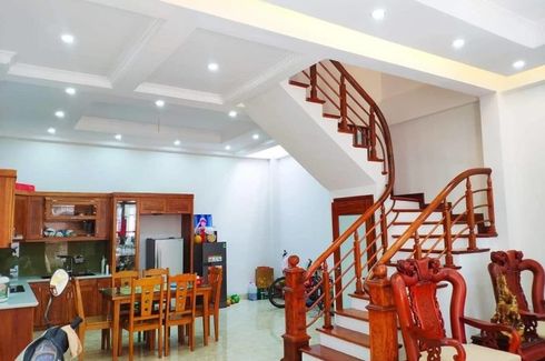 6 Bedroom House for sale in Lieu Giai, Ha Noi