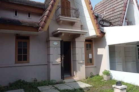 Rumah disewa dengan 3 kamar tidur di Babakan Madang, Jawa Barat