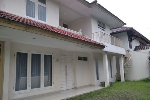 Rumah disewa dengan 7 kamar tidur di Lebak Bulus, Jakarta