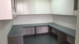 Office for rent in Highway Hills, Metro Manila near MRT-3 Shaw Boulevard