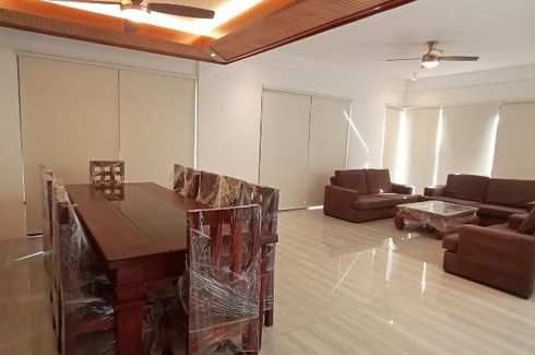 5 Bedroom House for rent in McKinley Hill, Metro Manila