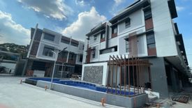 3 Bedroom House for sale in Bahay Toro, Metro Manila near LRT-1 Roosevelt