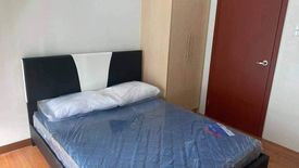 25 Bedroom Condo for rent in Urdaneta, Metro Manila near MRT-3 Buendia