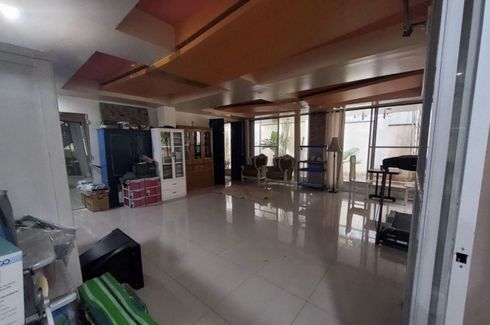 8 Bedroom Condo for sale in Batasan Hills, Metro Manila
