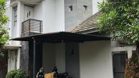 Rumah dijual dengan 4 kamar tidur di Andir, Jawa Barat