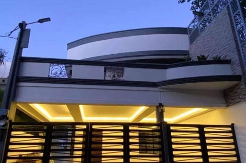 5 Bedroom House for sale in Capitol Park Homes, Ramon Magsaysay, Metro Manila near LRT-1 Roosevelt
