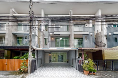 3 Bedroom Townhouse for sale in Town+ Pracha Uthit, Thung Khru, Bangkok