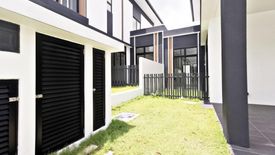 4 Bedroom House for sale in Serendah, Selangor