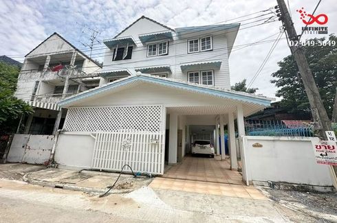 5 Bedroom Townhouse for sale in Mueang Thong Thani5, Ban Mai, Nonthaburi near MRT Impact Challenger