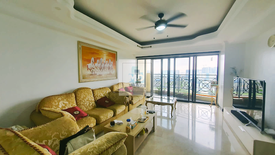 4 Bedroom Condo for sale in Tambo, Metro Manila