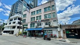 Hotel / Resort for sale in Khlong Toei Nuea, Bangkok near BTS Nana