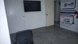 Office for rent in Bungad, Metro Manila near MRT-3 North Avenue