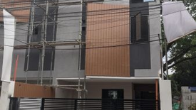 4 Bedroom Townhouse for sale in Santo Domingo, Rizal