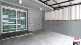 3 Bedroom Townhouse for sale in Bang Mot, Bangkok