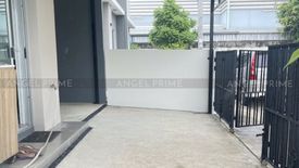 3 Bedroom Townhouse for sale in Bang Kaeo, Samut Prakan