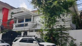 5 Bedroom House for sale in South Triangle, Metro Manila near MRT-3 Quezon Avenue