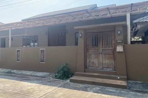 4 Bedroom Villa for rent in Chai Sathan, Chiang Mai