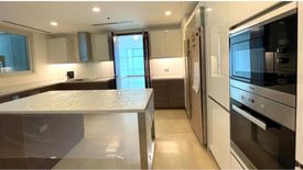 4 Bedroom Condo for sale in Urdaneta, Metro Manila near MRT-3 Buendia