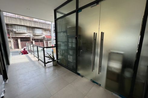 Commercial for sale in Maytunas, Metro Manila