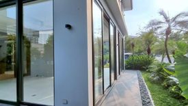 5 Bedroom House for rent in Mckinley West Village, Pinagsama, Metro Manila