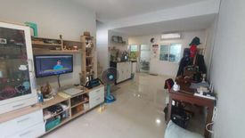 3 Bedroom Townhouse for sale in Bang Chan, Bangkok