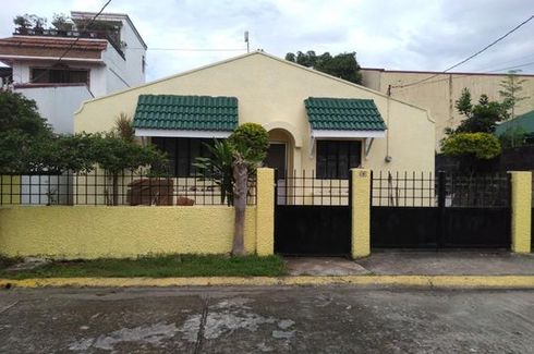 2 Bedroom House for rent in Talon Dos, Metro Manila