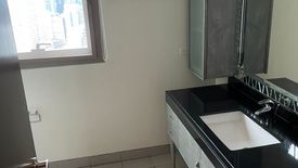 2 Bedroom Apartment for rent in San Lorenzo, Metro Manila near MRT-3 Ayala